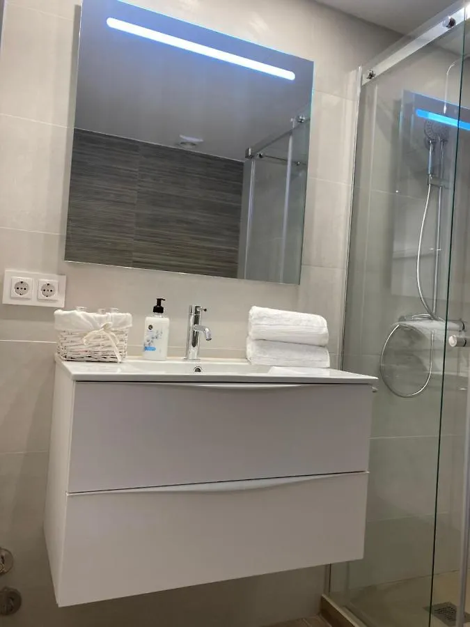Apartamento Centrico Con Wifi Y Climatizado De 1 Habitacion Y Sofa-Cama Para 3 Personas سانتا كولوما دي فارنرس 0*,