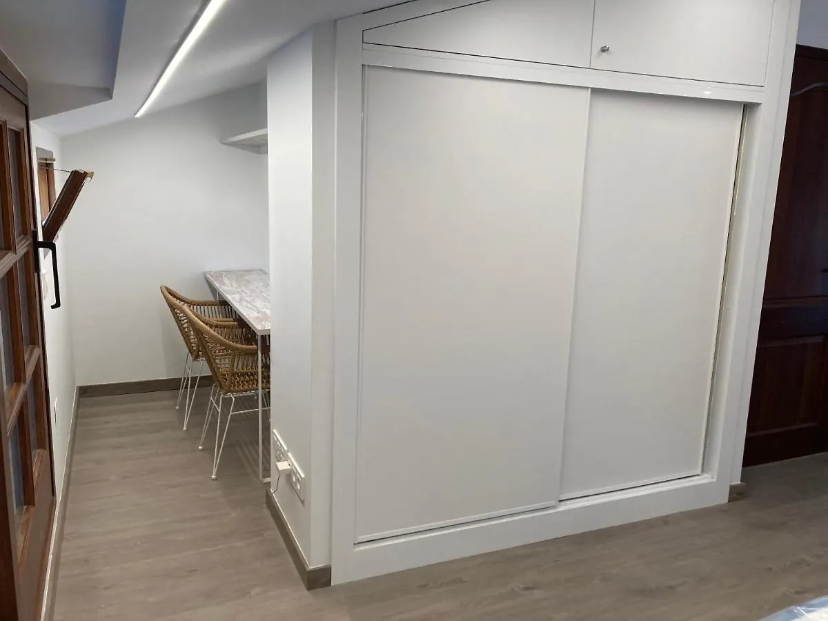 شقة Apartamento Centrico Con Wifi Y Climatizado De 1 Habitacion Y Sofa-Cama Para 3 Personas سانتا كولوما دي فارنرس