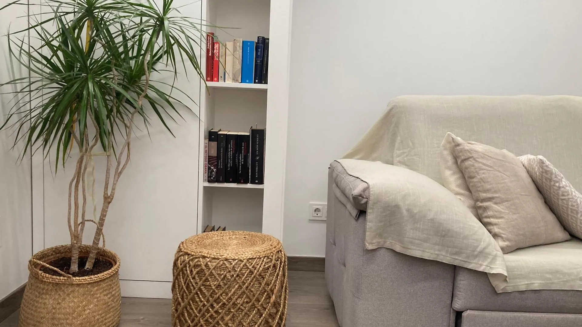 Apartamento Centrico Con Wifi Y Climatizado De 1 Habitacion Y Sofa-Cama Para 3 Personas سانتا كولوما دي فارنرس